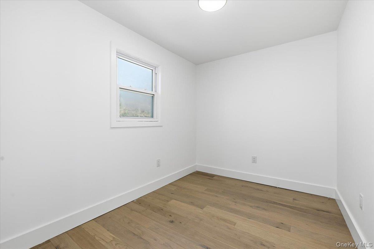 Single Family Linda Nassau County, NY 11598, MLS-927524-22