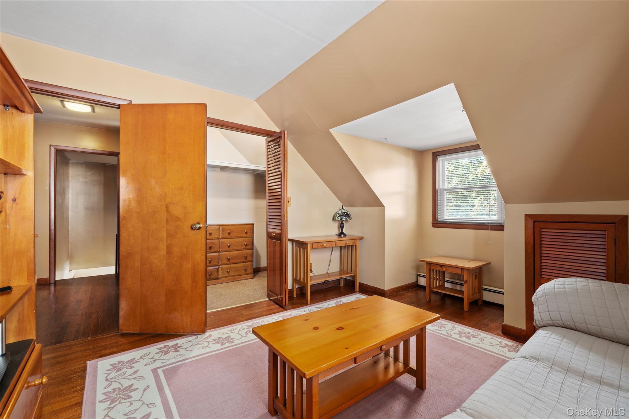 Single Family Hamilton  Nassau County, NY 11710, MLS-927525-14