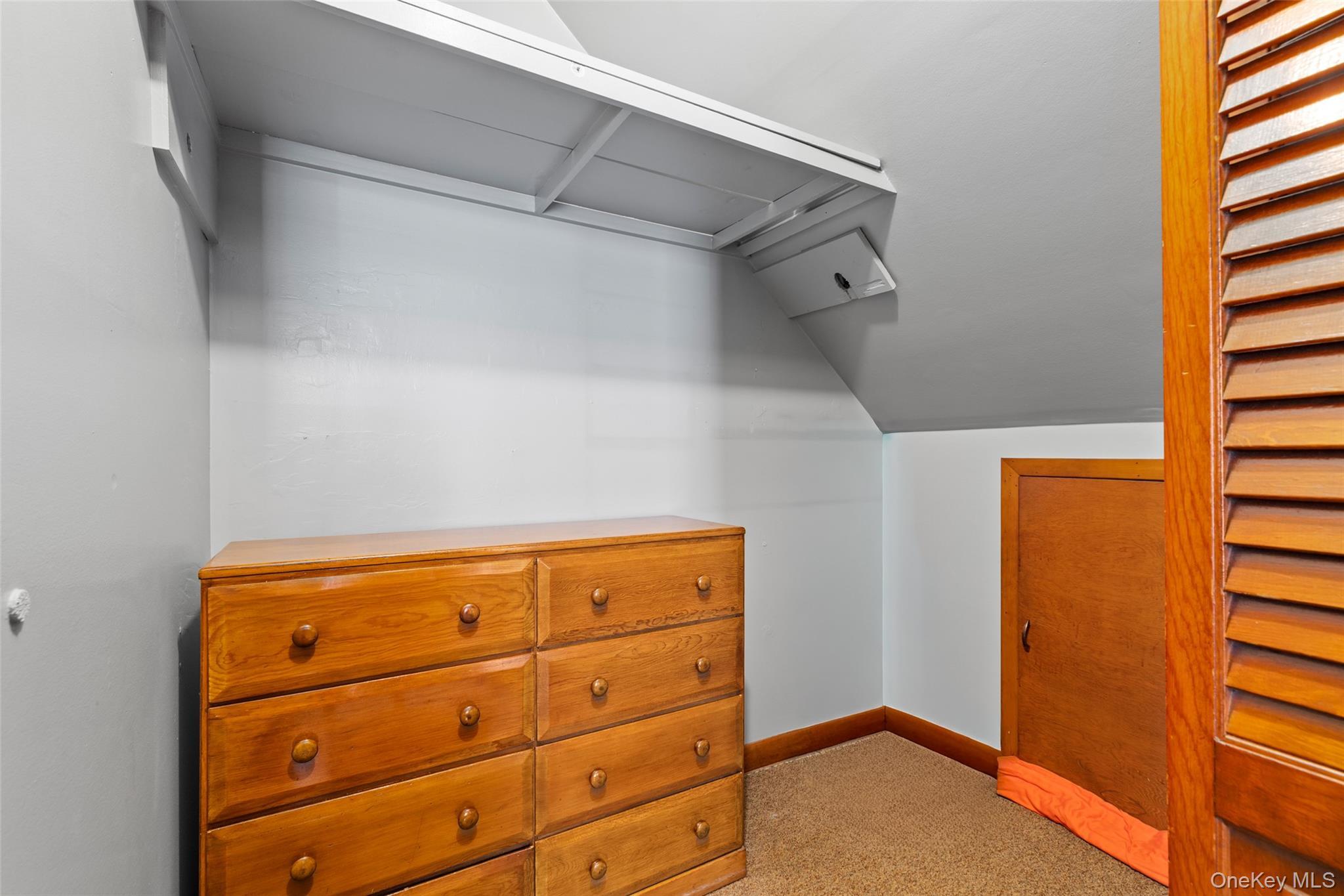 Single Family Hamilton  Nassau County, NY 11710, MLS-927525-15