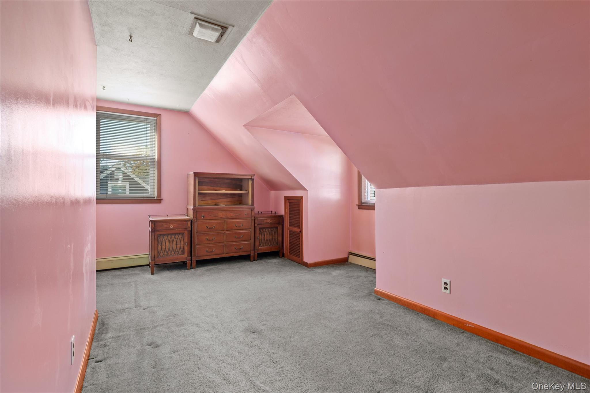 Single Family Hamilton  Nassau County, NY 11710, MLS-927525-18