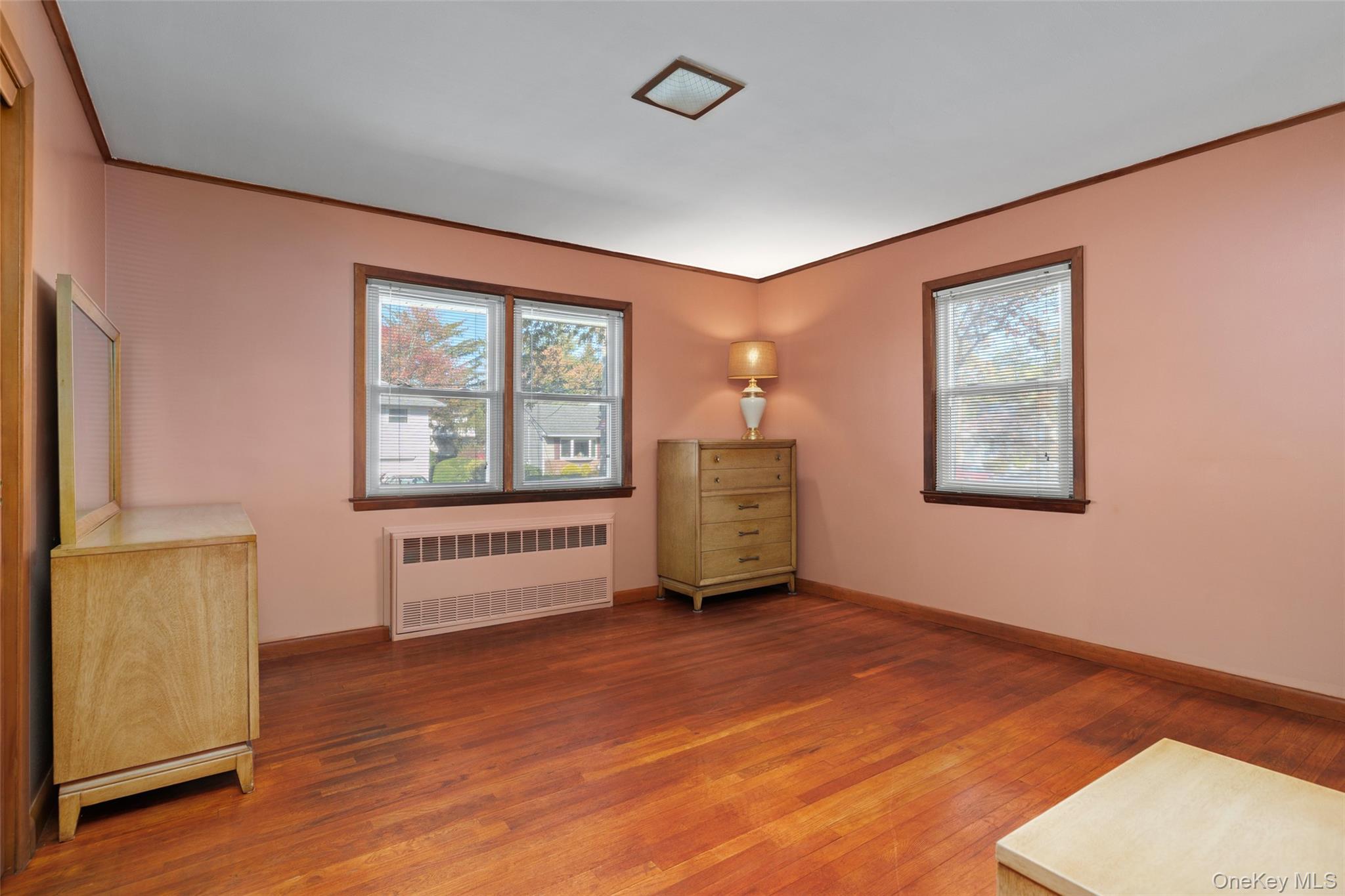 Single Family Hamilton  Nassau County, NY 11710, MLS-927525-8