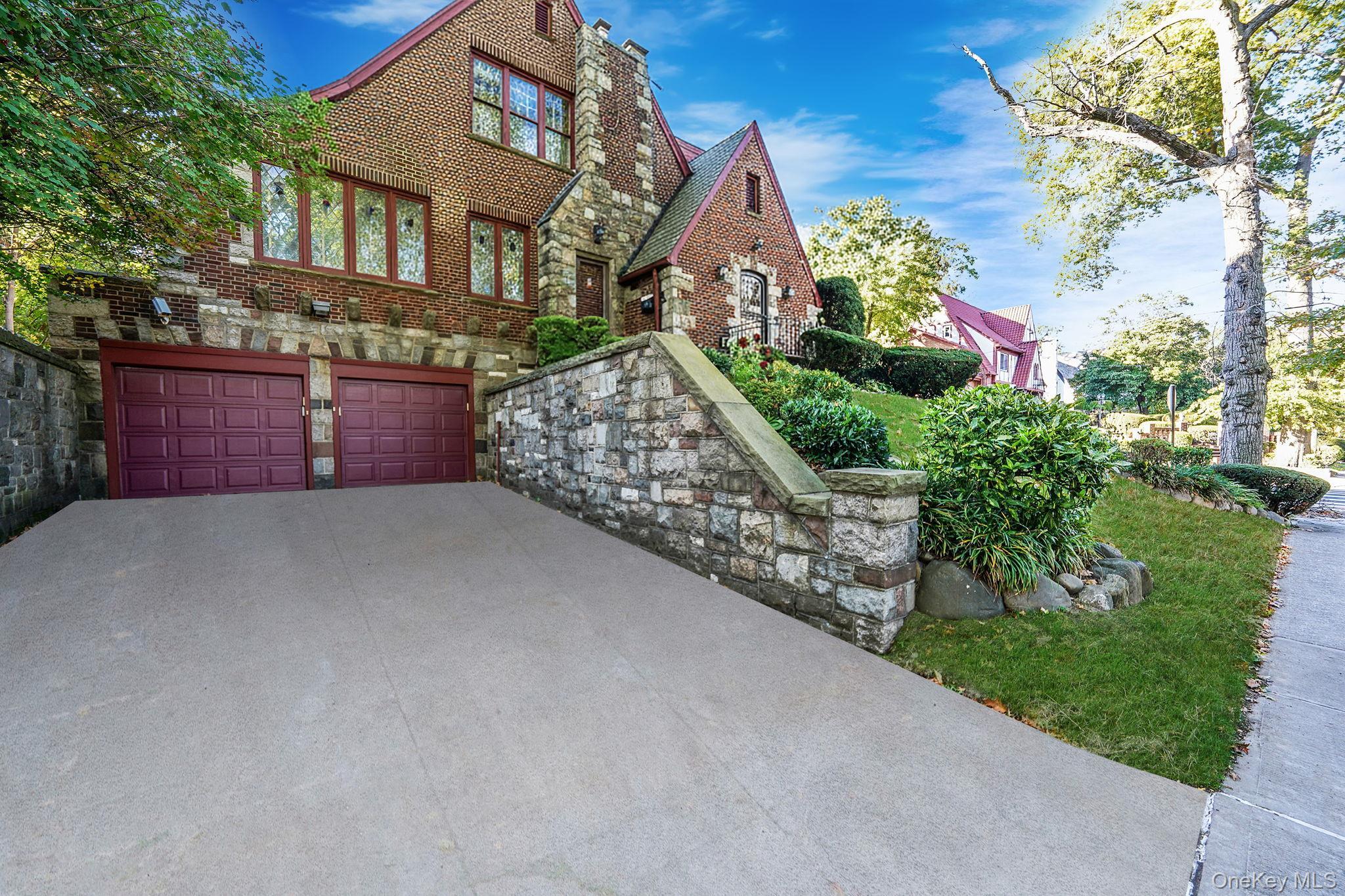 Single Family Midland Queens, NY 11432, MLS-927527-2