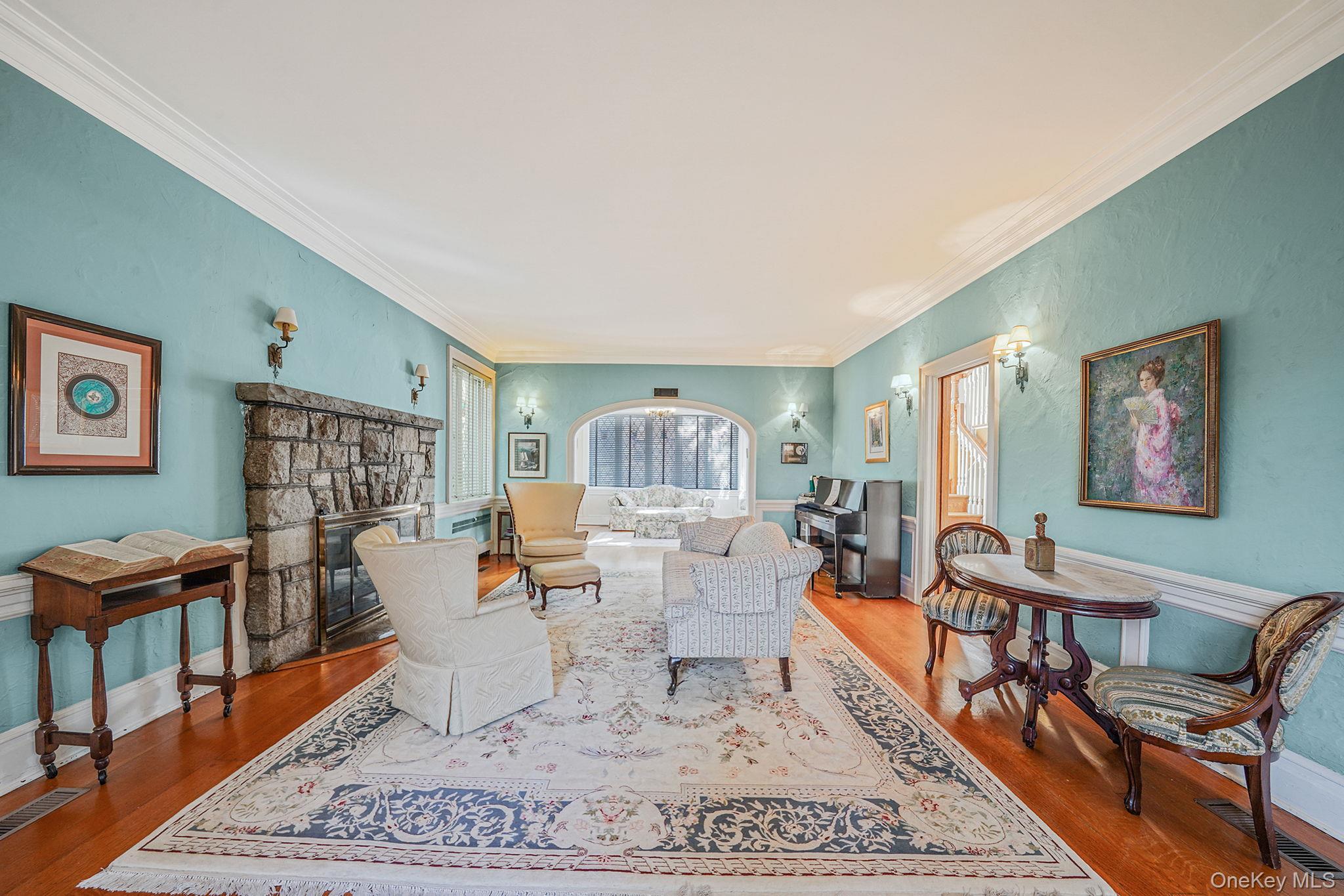 Single Family Midland Queens, NY 11432, MLS-927527-4