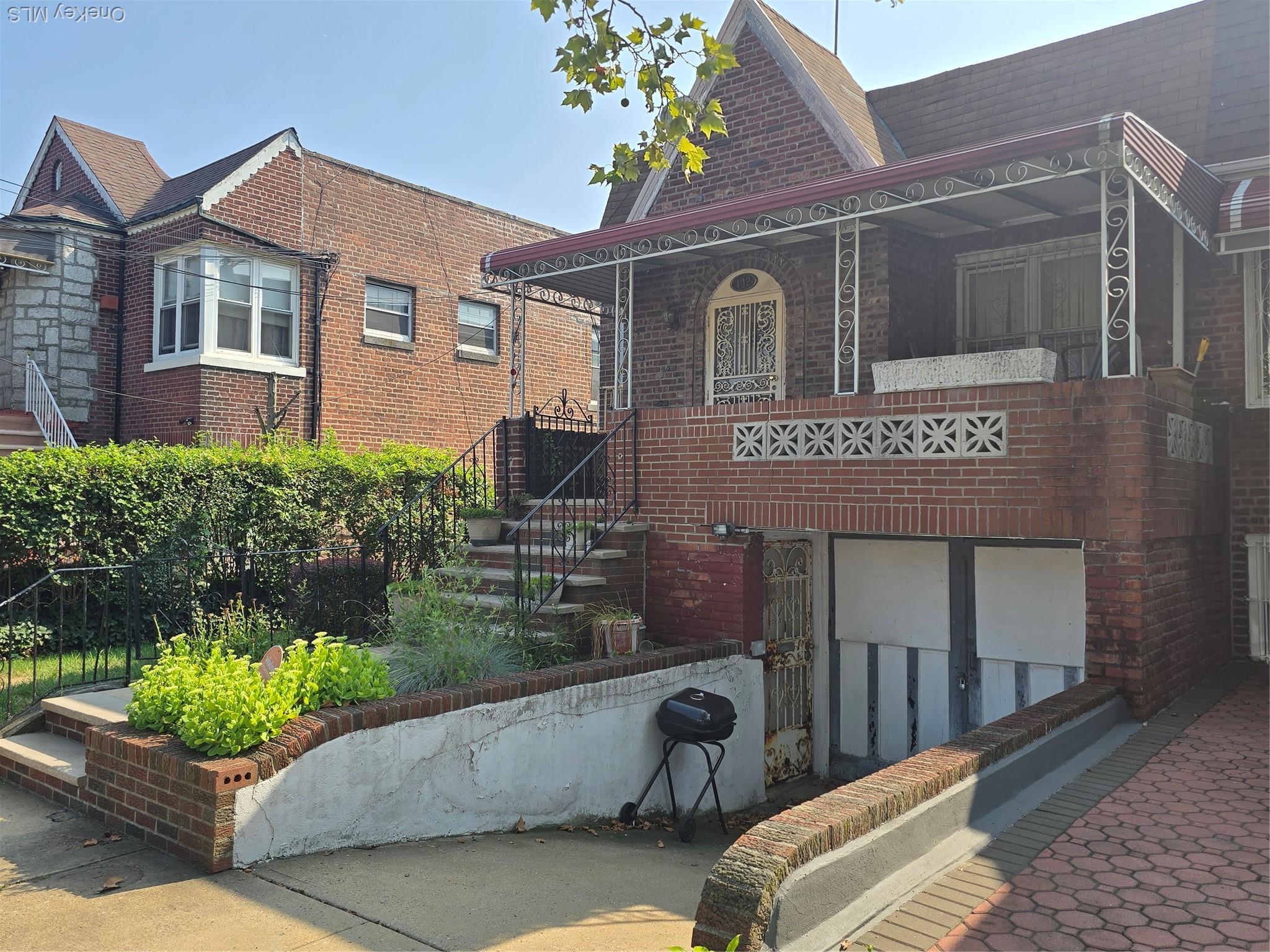 Single Family East 88 Street  Brooklyn, NY 11236, MLS-927545-16