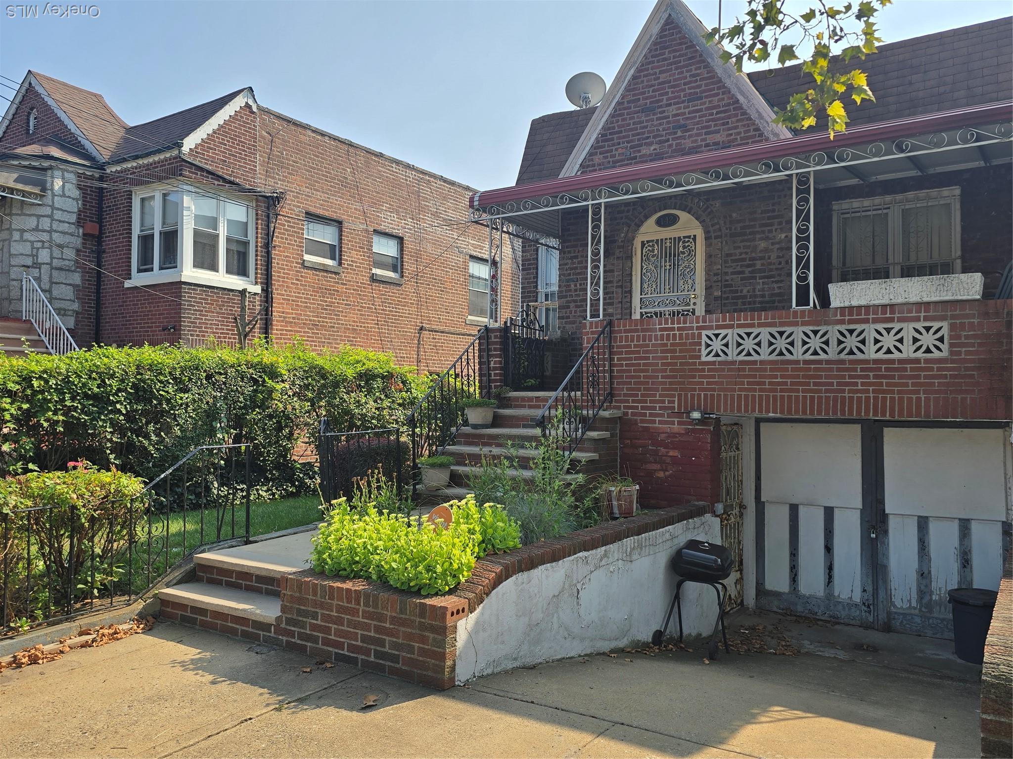 Single Family East 88 Street  Brooklyn, NY 11236, MLS-927545-17