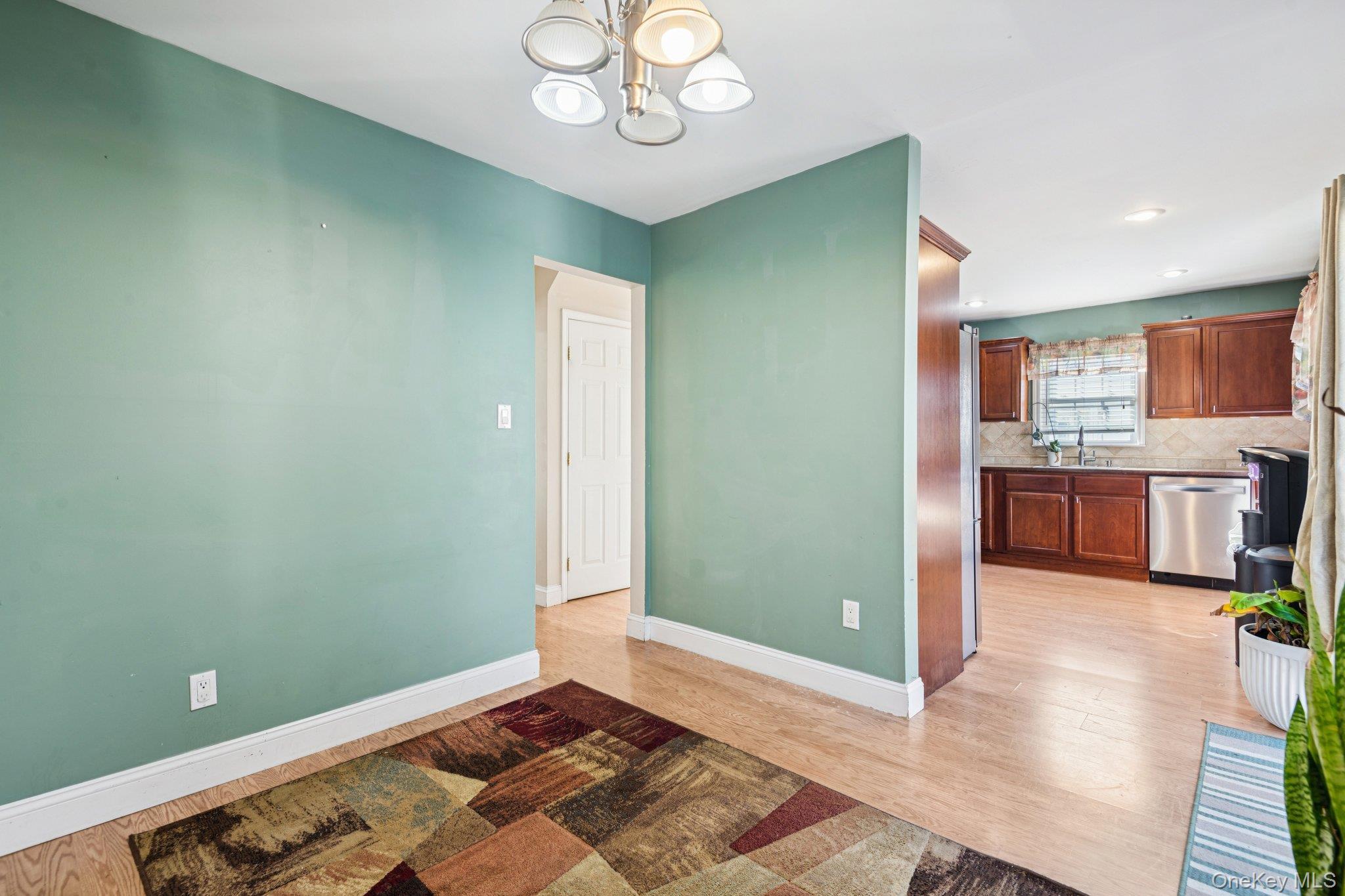 Single Family Elm  Nassau County, NY 11801, MLS-927568-6