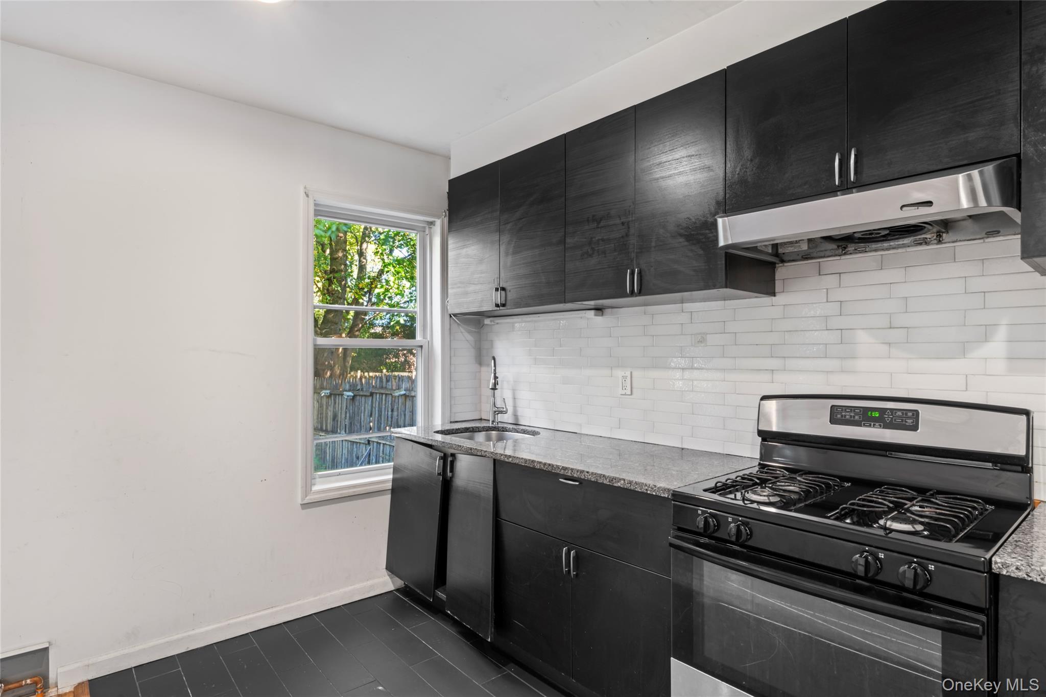 Single Family William  Orange County, NY 12550, MLS-927582-6