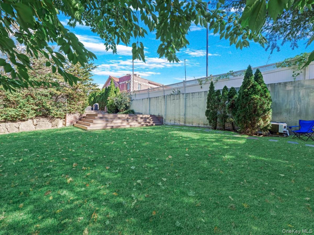 Single Family Henley  Queens, NY 11432, MLS-927584-22