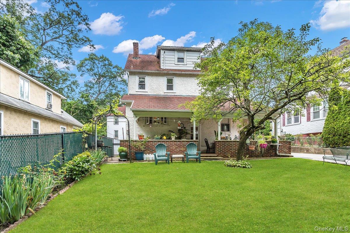 Single Family Hayden  Nassau County, NY 11024, MLS-927591-21