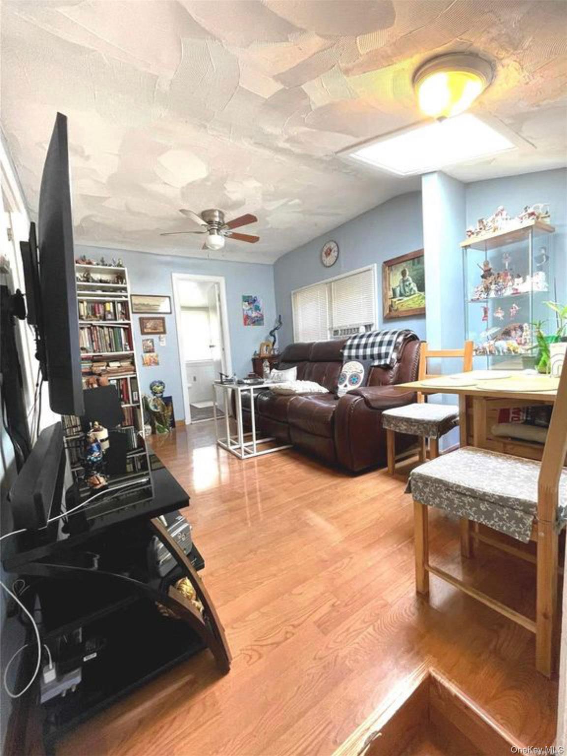 Single Family Hayden  Nassau County, NY 11024, MLS-927591-29