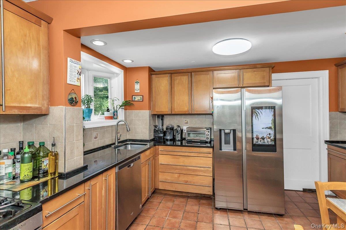 Single Family Hayden  Nassau County, NY 11024, MLS-927591-8