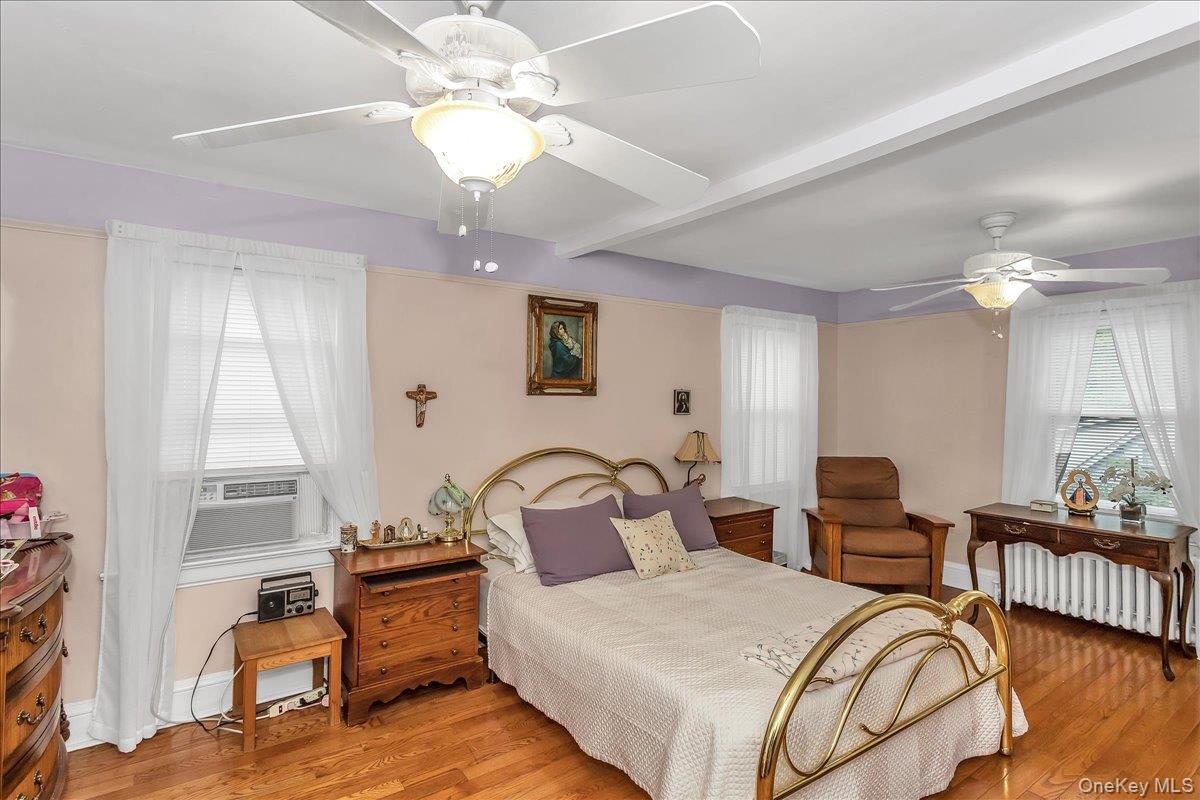 Single Family Hayden  Nassau County, NY 11024, MLS-927591-9