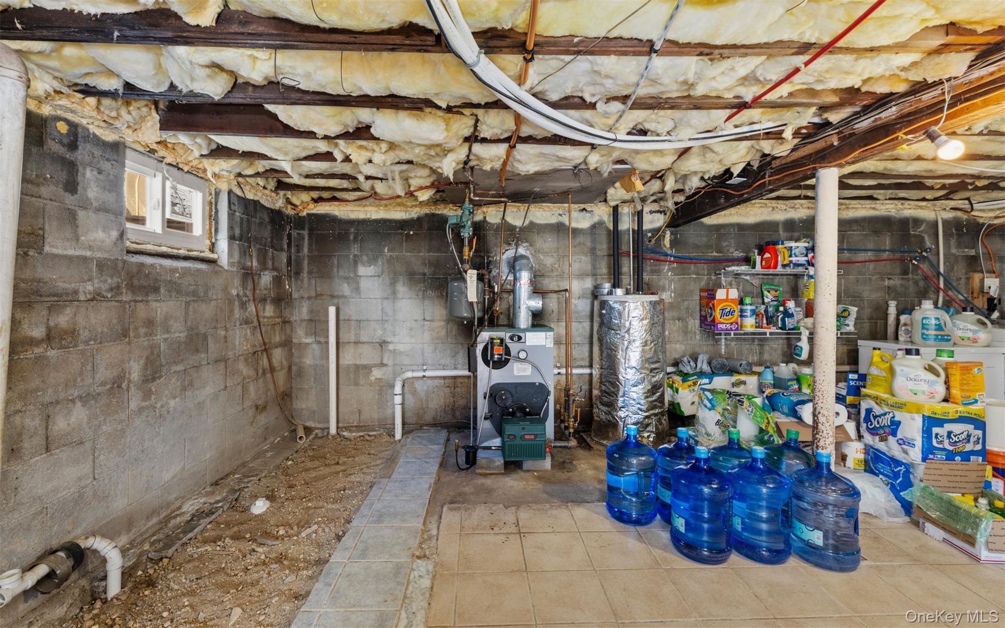 Single Family Wells  Suffolk County, NY 11706, MLS-927594-23