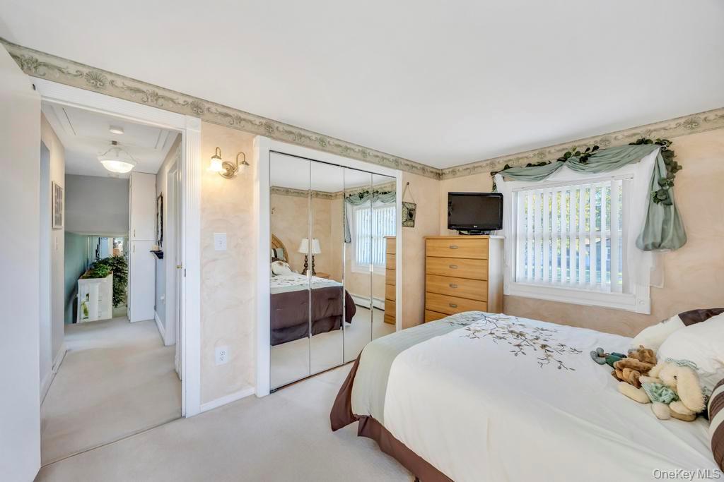 Single Family Longstreet  Suffolk County, NY 11755, MLS-927595-23