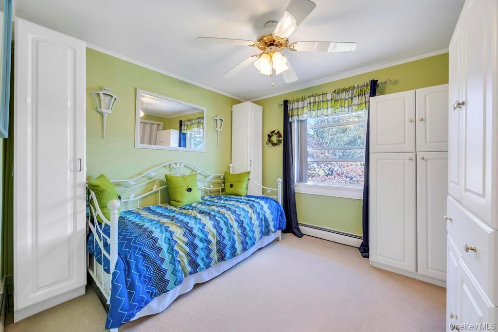 Single Family Longstreet  Suffolk County, NY 11755, MLS-927595-24