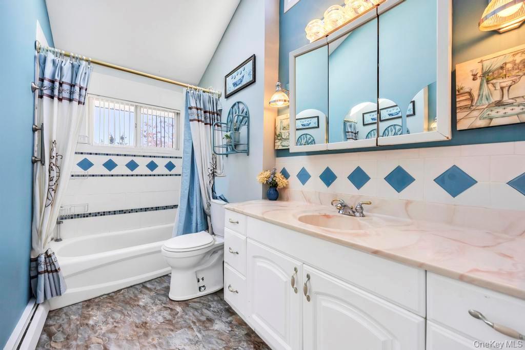 Single Family Longstreet  Suffolk County, NY 11755, MLS-927595-25