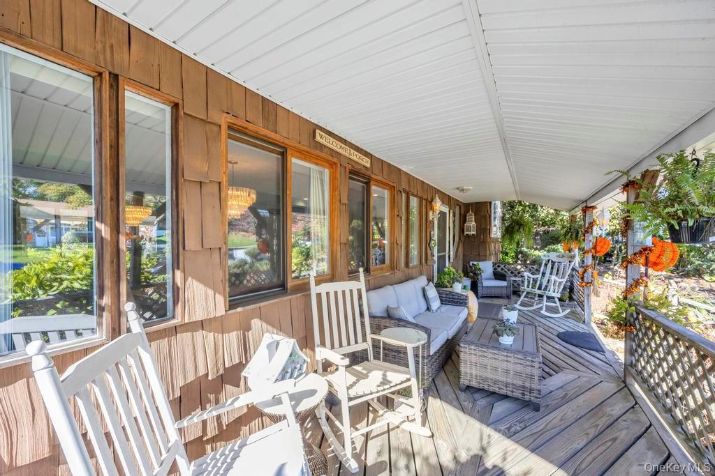 Single Family Longstreet  Suffolk County, NY 11755, MLS-927595-27