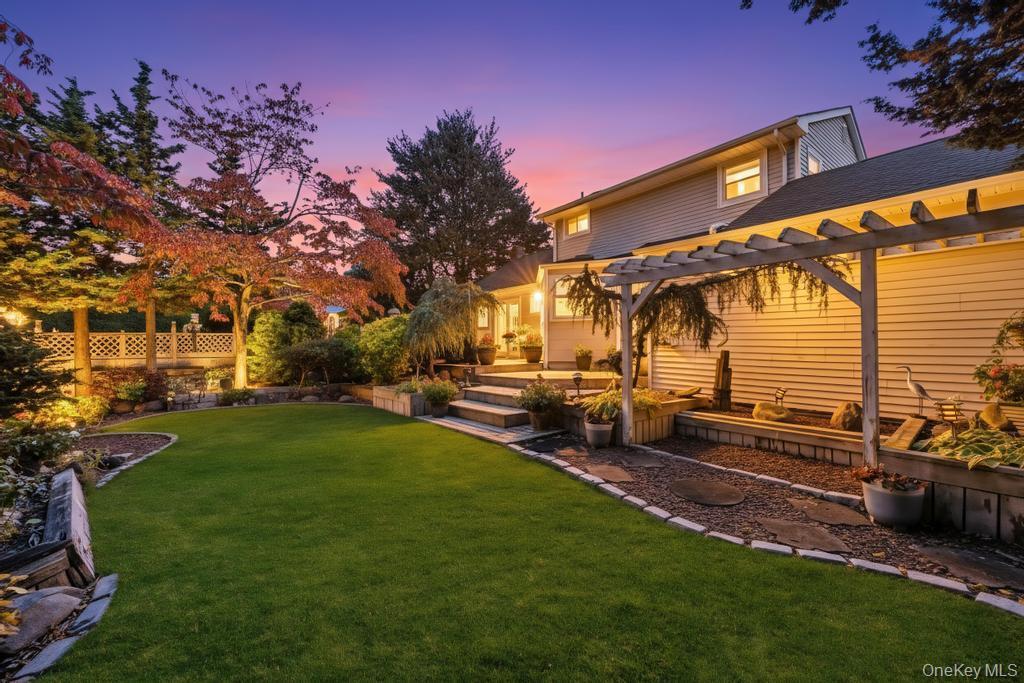 Single Family Longstreet  Suffolk County, NY 11755, MLS-927595-39