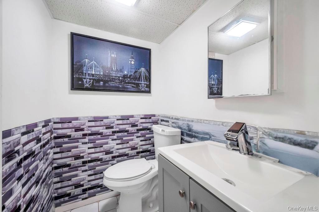 Single Family Francisco Suffolk County, NY 11722, MLS-927596-18