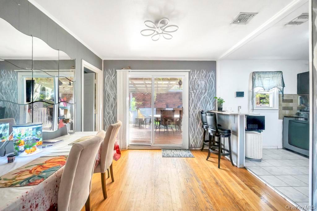 Single Family Francisco Suffolk County, NY 11722, MLS-927596-4