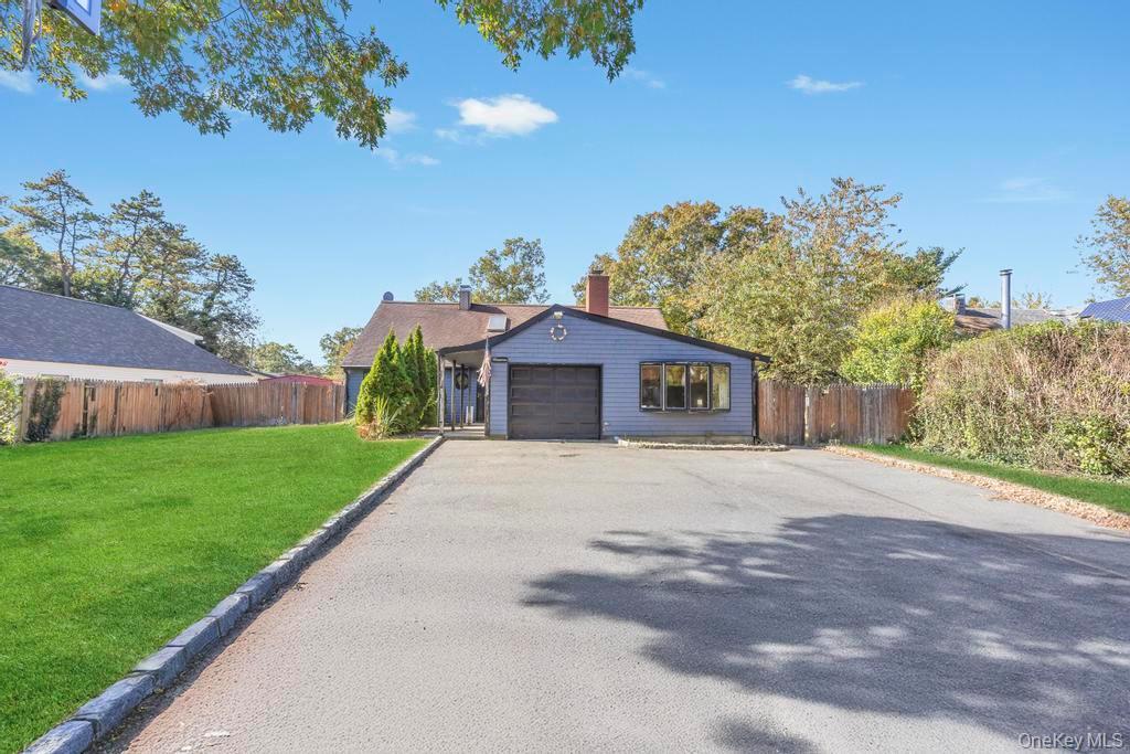 Single Family Bedford Suffolk County, NY 11749, MLS-927608-12