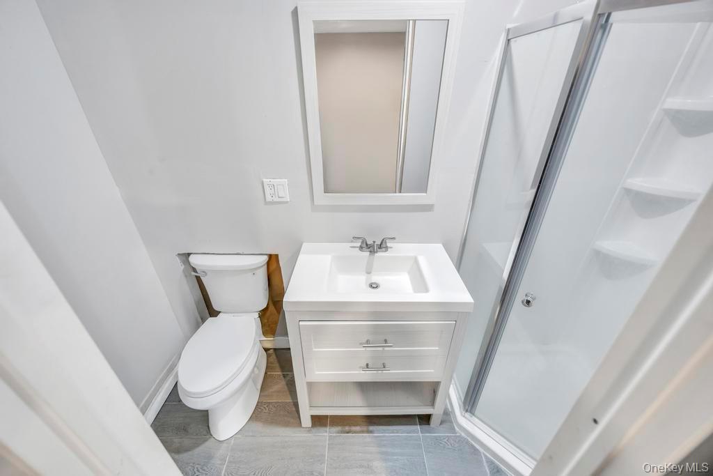 Single Family Bedford Suffolk County, NY 11749, MLS-927608-16