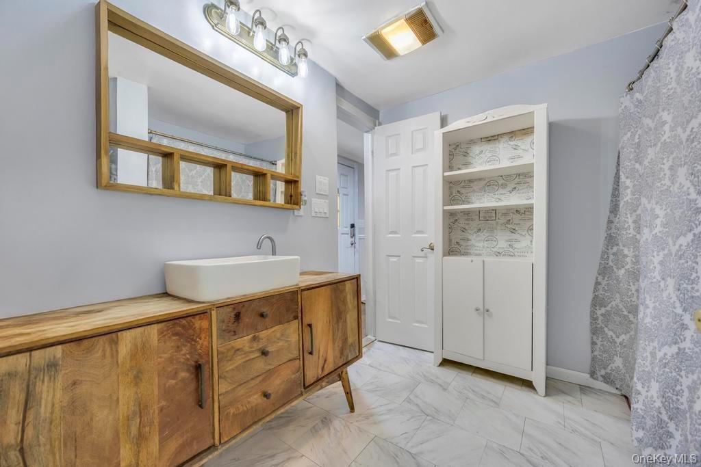 Single Family Bedford Suffolk County, NY 11749, MLS-927608-27