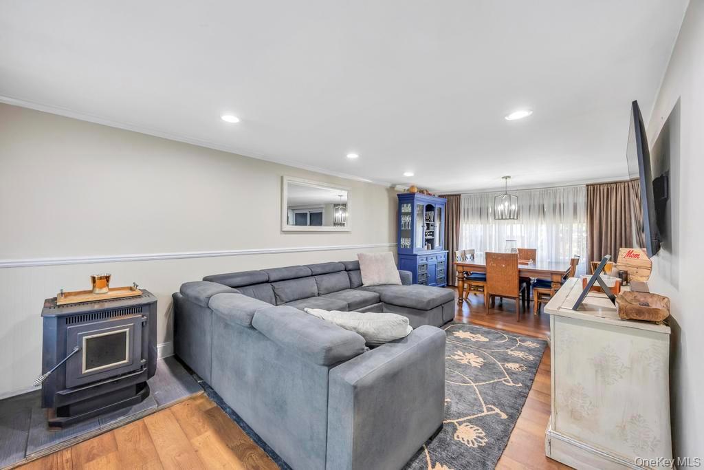 Single Family Bedford Suffolk County, NY 11749, MLS-927608-3