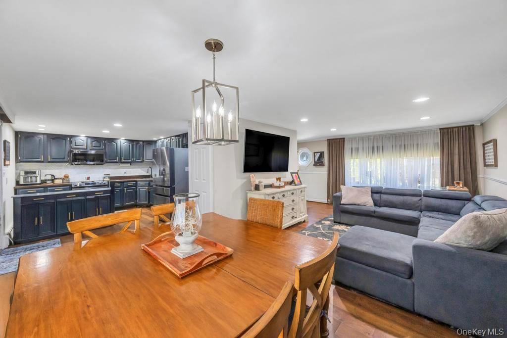 Single Family Bedford Suffolk County, NY 11749, MLS-927608-4