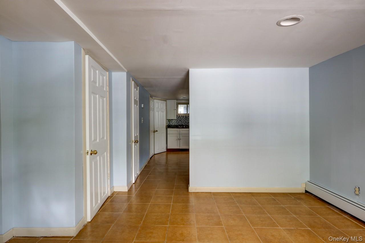 Single Family Waterview Street Queens, NY 11691, MLS-927617-7