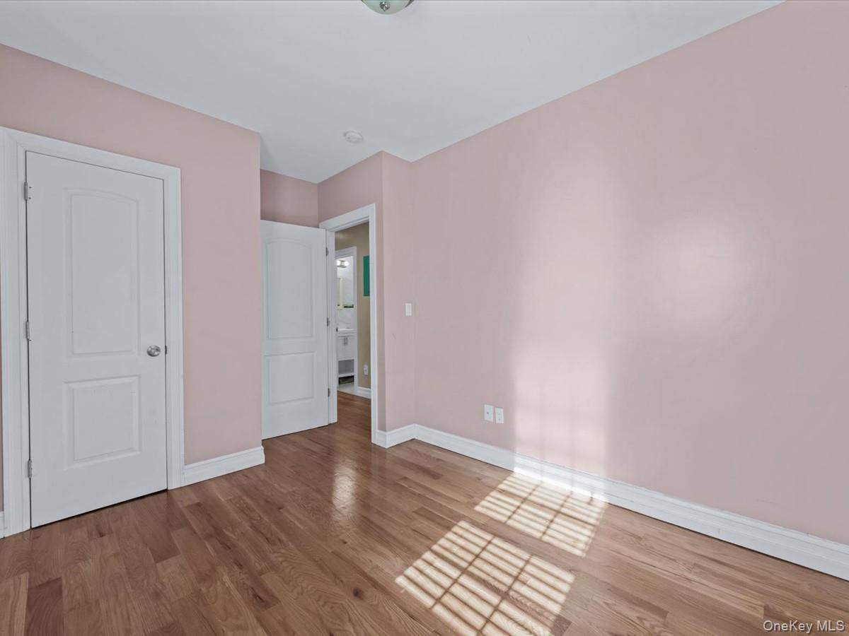 Single Family 205th  Queens, NY 11412, MLS-927622-10