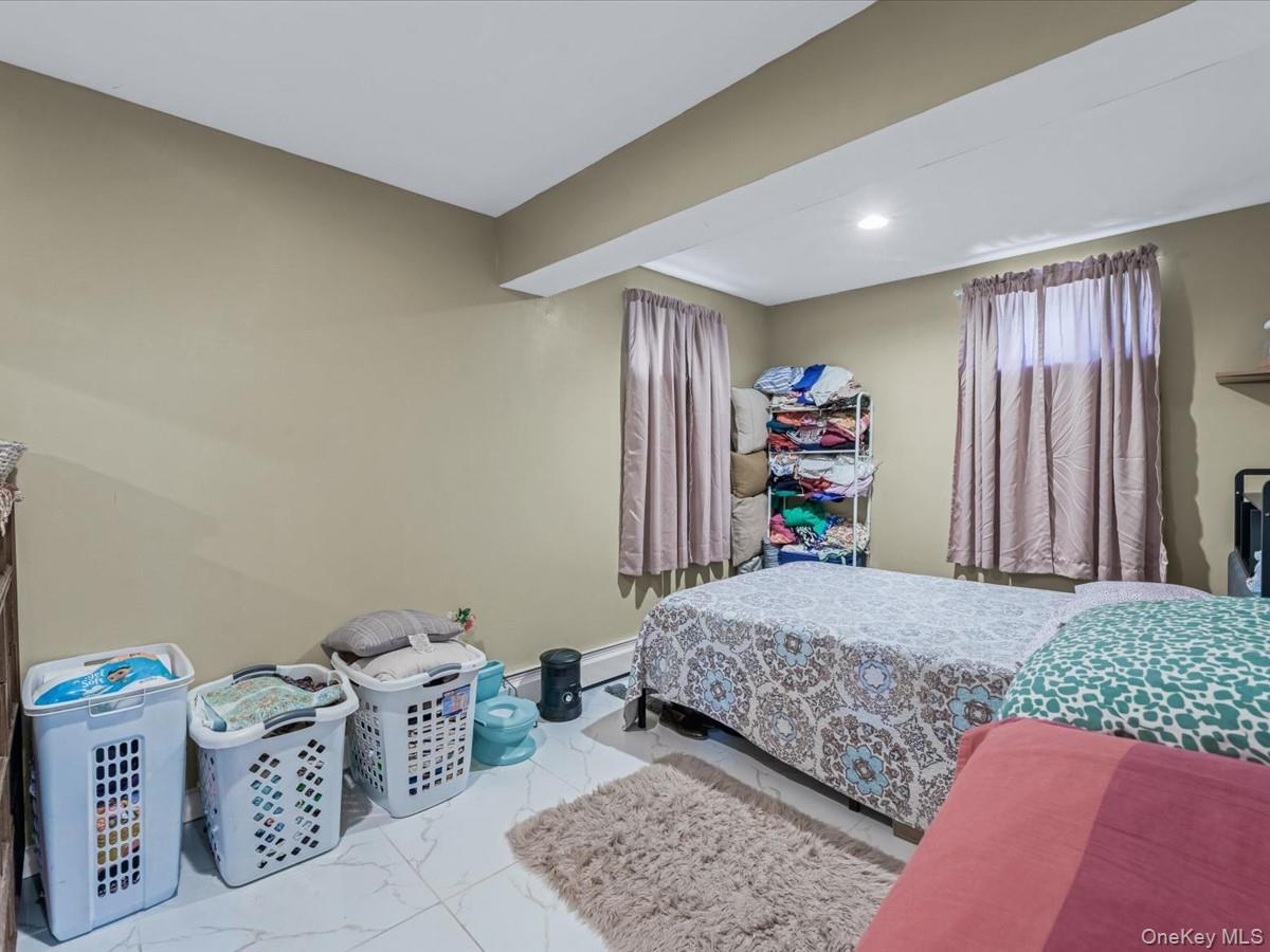 Single Family 205th  Queens, NY 11412, MLS-927622-15