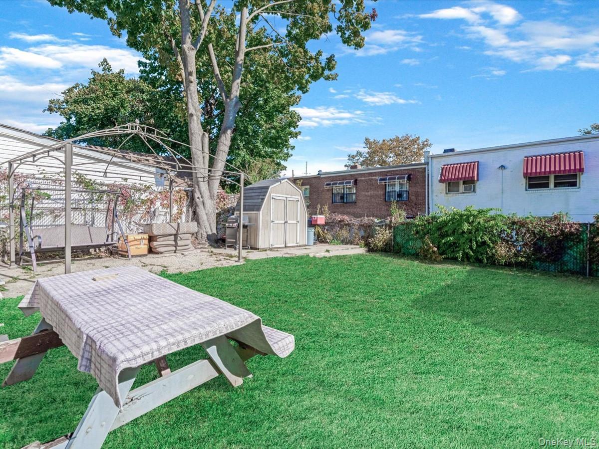 Single Family 205th  Queens, NY 11412, MLS-927622-18