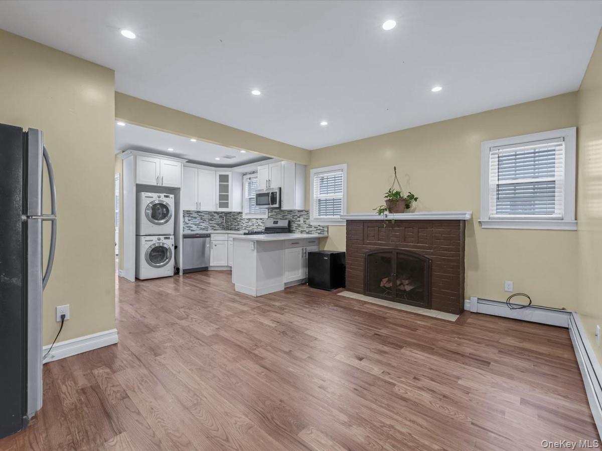 Single Family 205th  Queens, NY 11412, MLS-927622-3