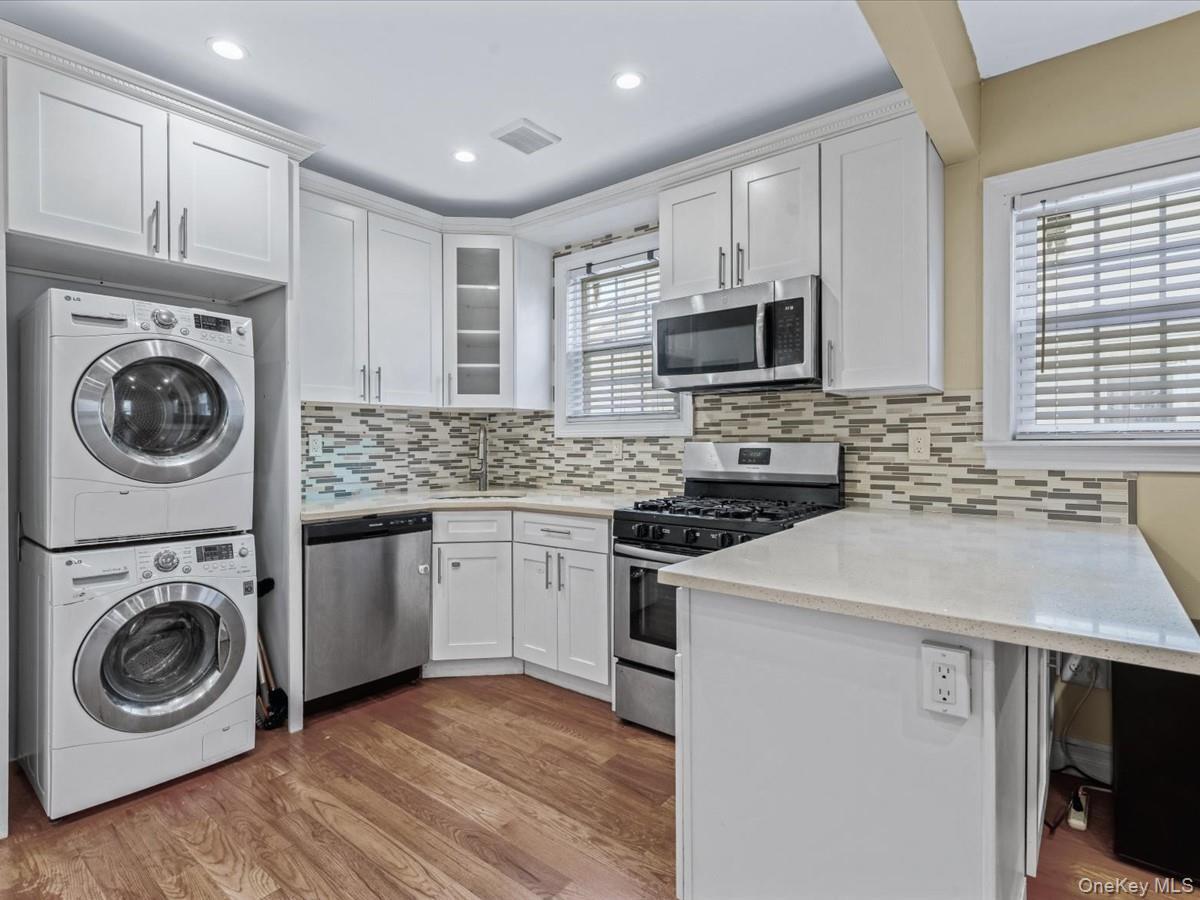 Single Family 205th  Queens, NY 11412, MLS-927622-7