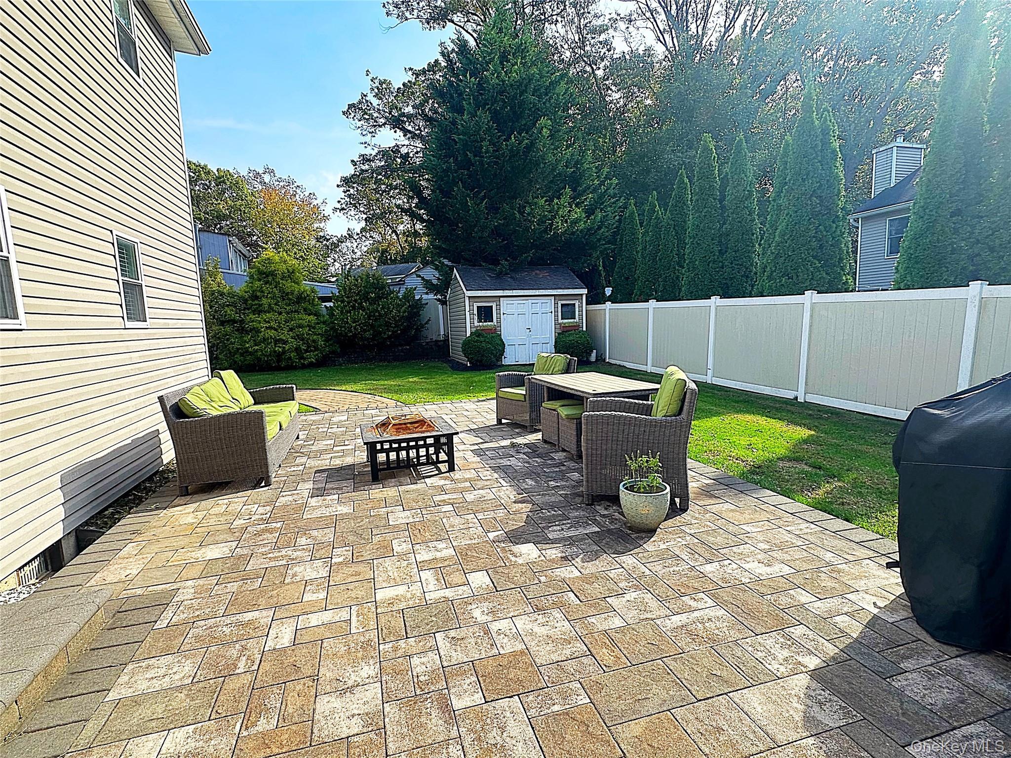 Single Family Magnolia  Suffolk County, NY 11778, MLS-927623-15