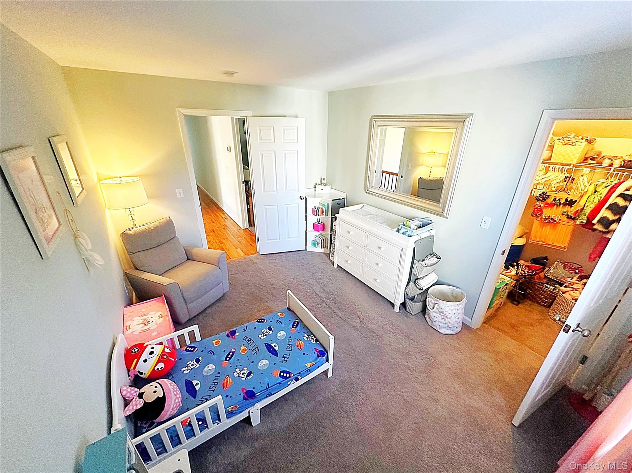 Single Family Magnolia  Suffolk County, NY 11778, MLS-927623-21