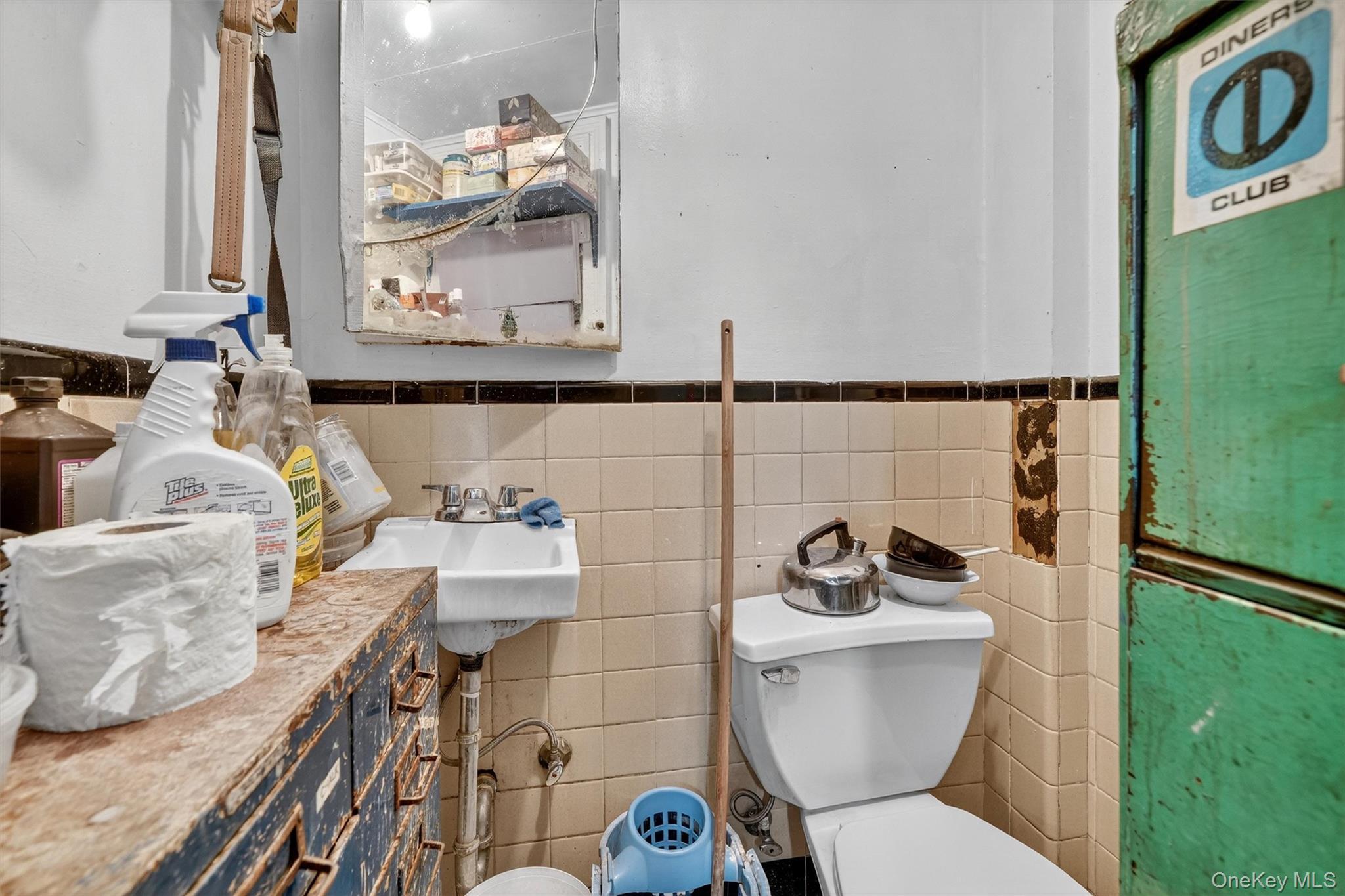 Commercial Sale City Island  Bronx, NY 10464, MLS-927625-15