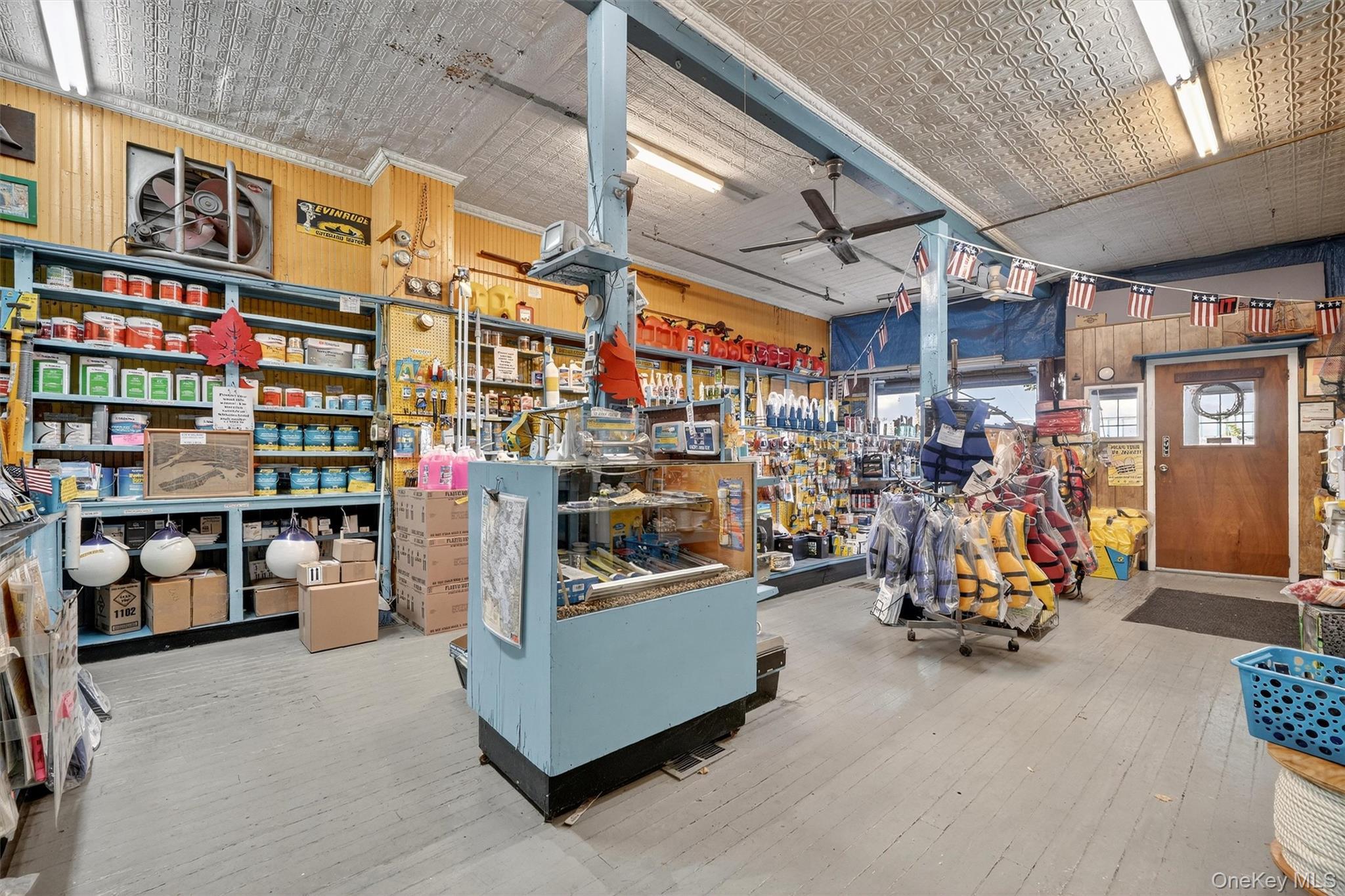 Commercial Sale City Island  Bronx, NY 10464, MLS-927625-16