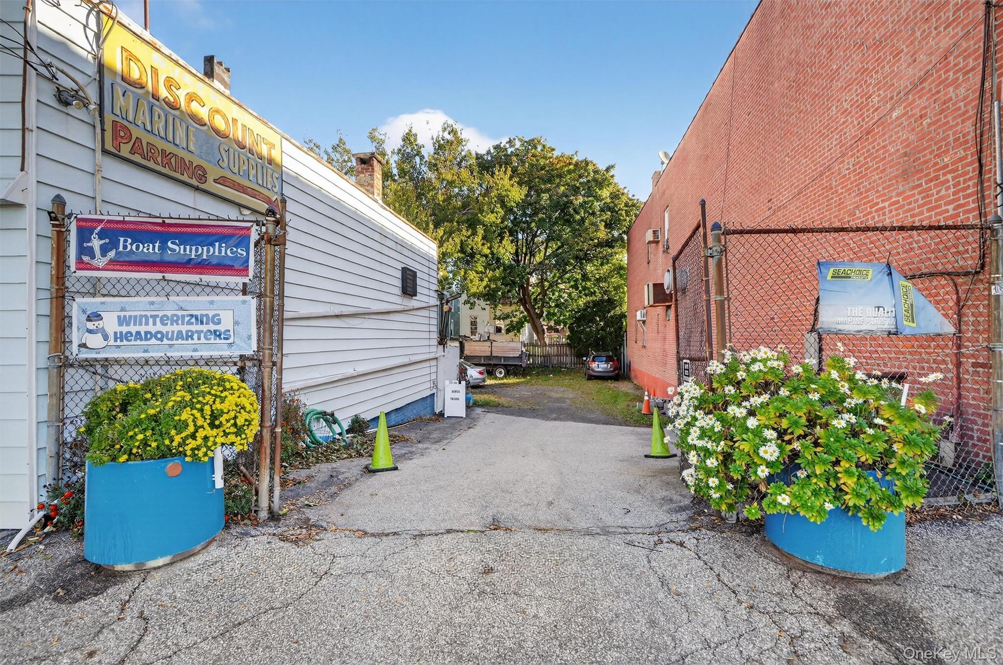 Commercial Sale City Island  Bronx, NY 10464, MLS-927625-23