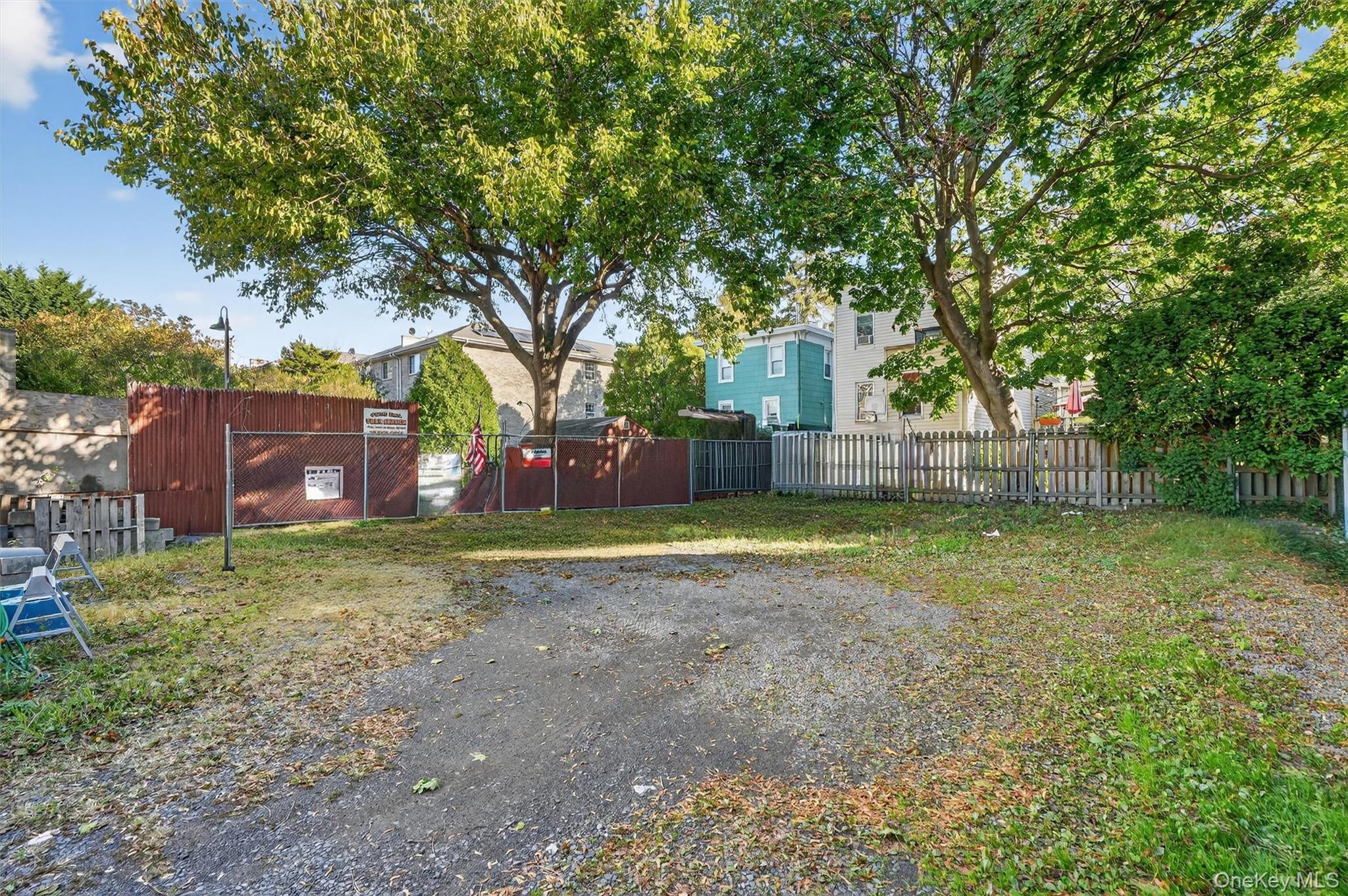 Commercial Sale City Island  Bronx, NY 10464, MLS-927625-26