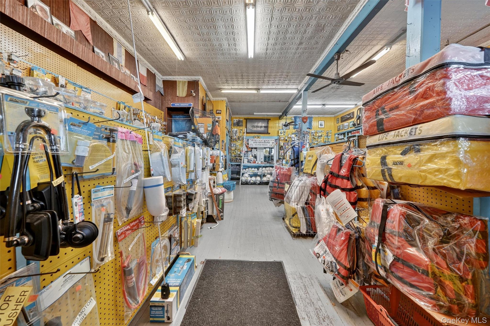 Commercial Sale City Island  Bronx, NY 10464, MLS-927625-4