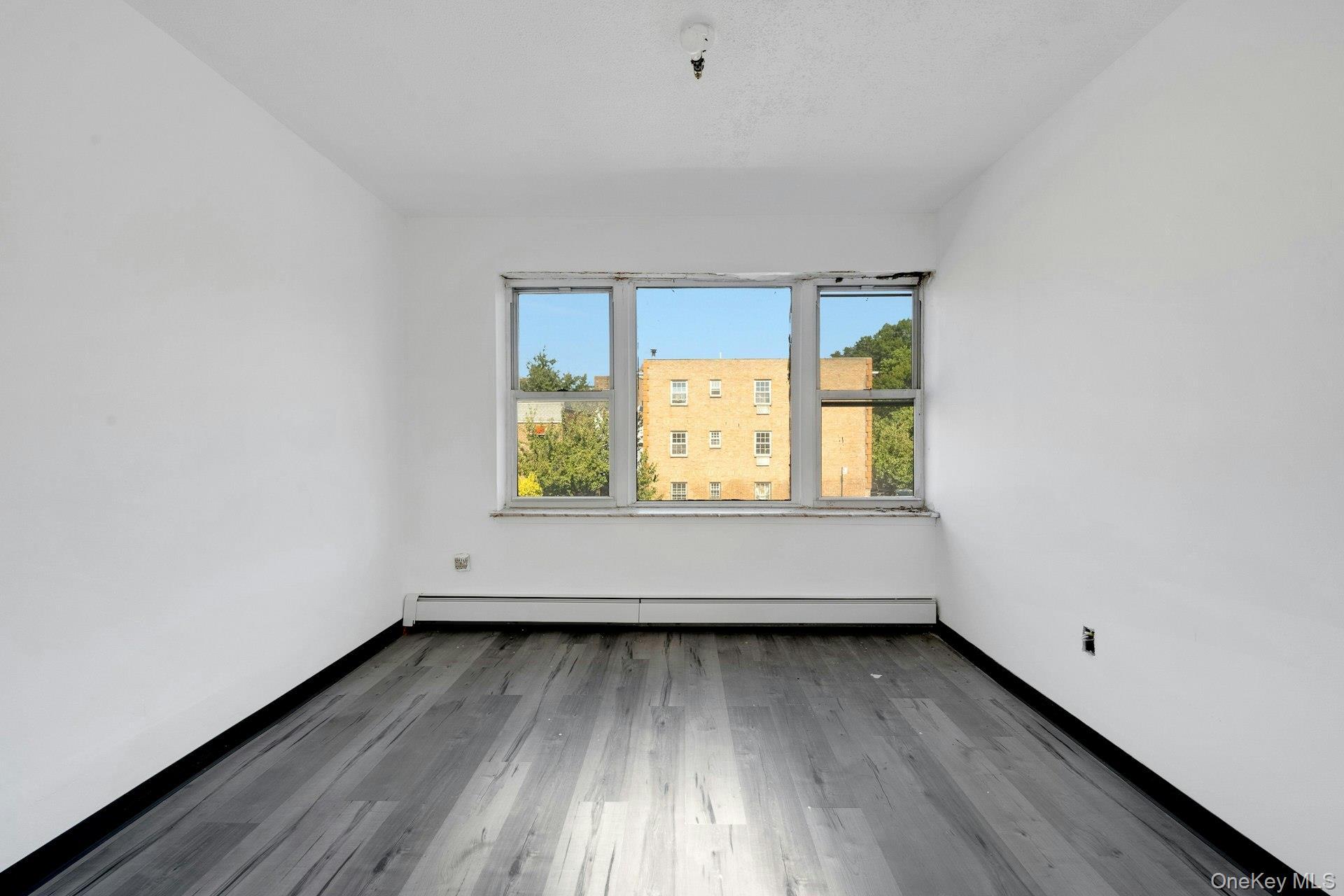 Single Family 172nd  Bronx, NY 10472, MLS-927639-21