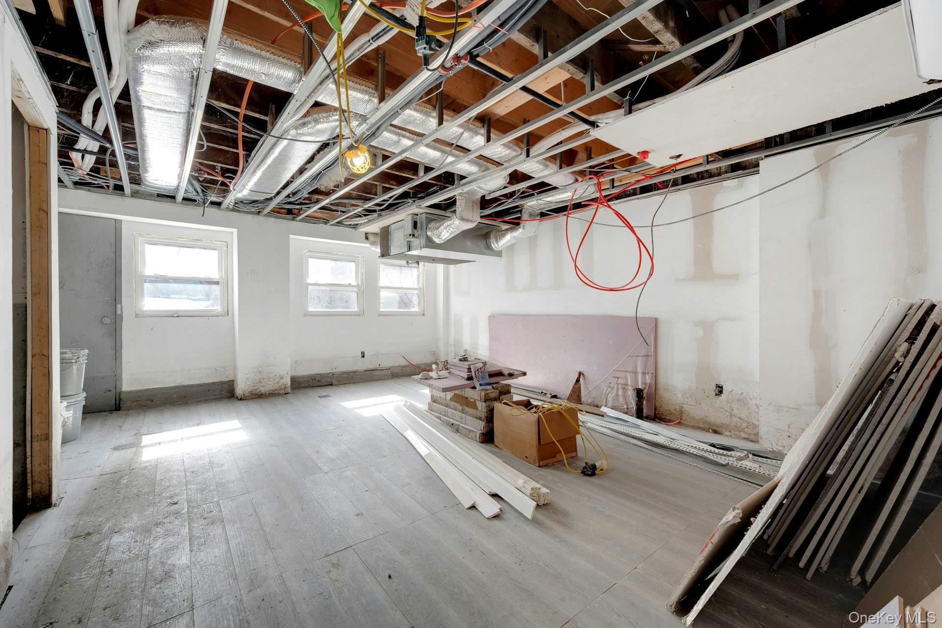 Single Family 172nd  Bronx, NY 10472, MLS-927639-25