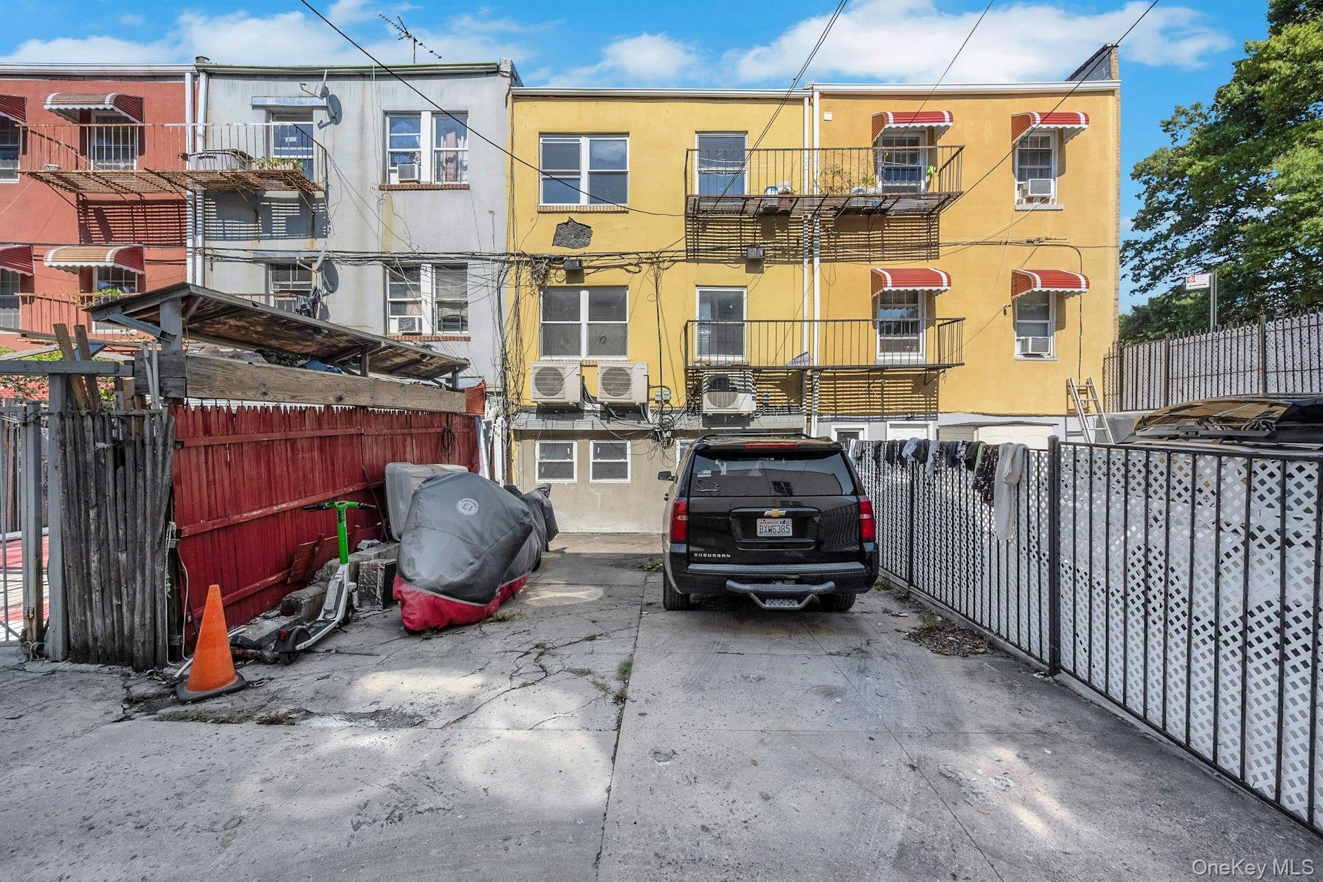 Single Family 172nd  Bronx, NY 10472, MLS-927639-29