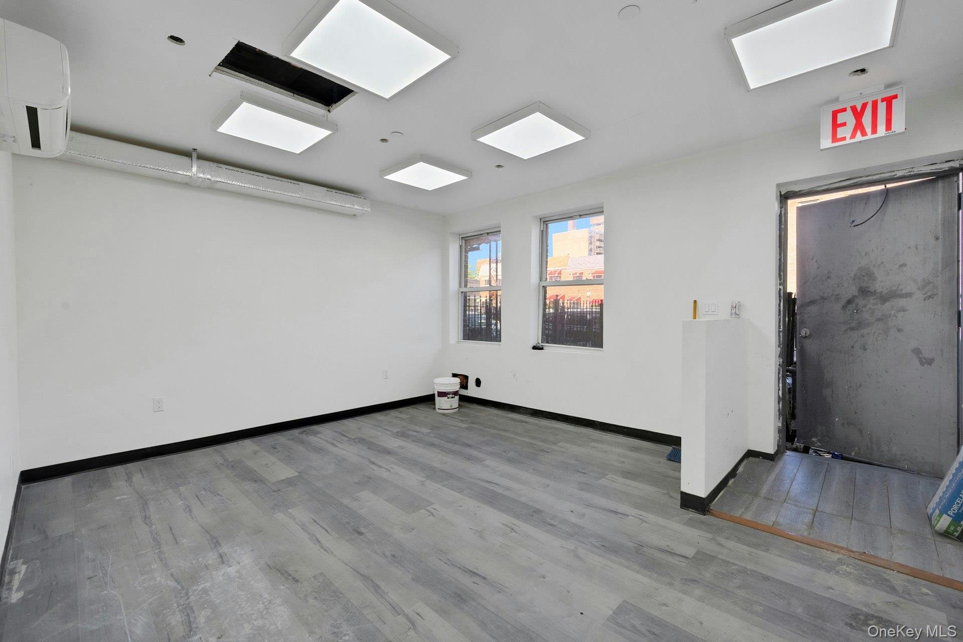 Single Family 172nd  Bronx, NY 10472, MLS-927639-4