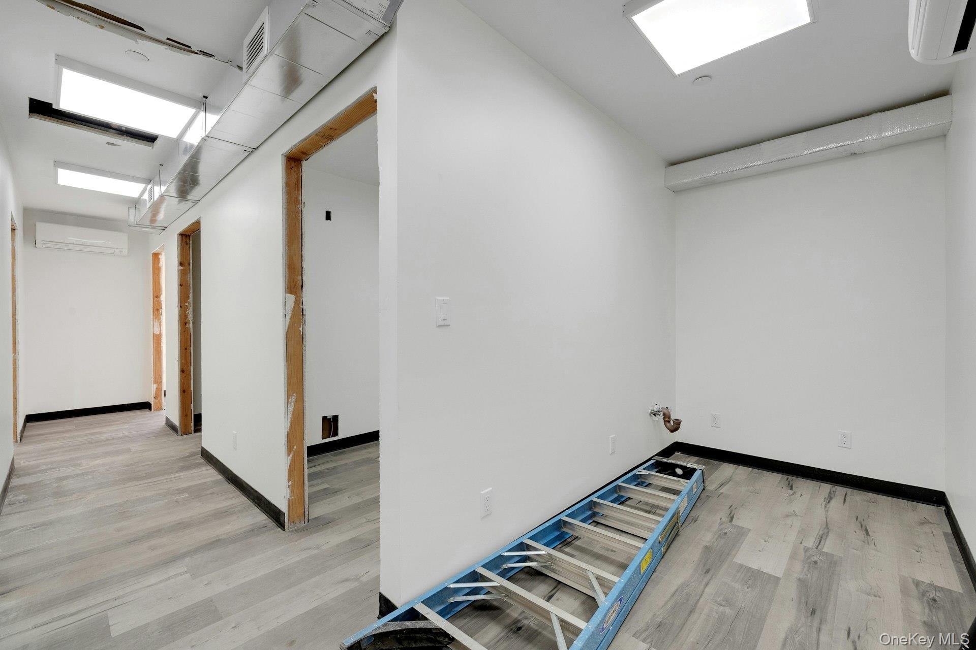 Single Family 172nd  Bronx, NY 10472, MLS-927639-6