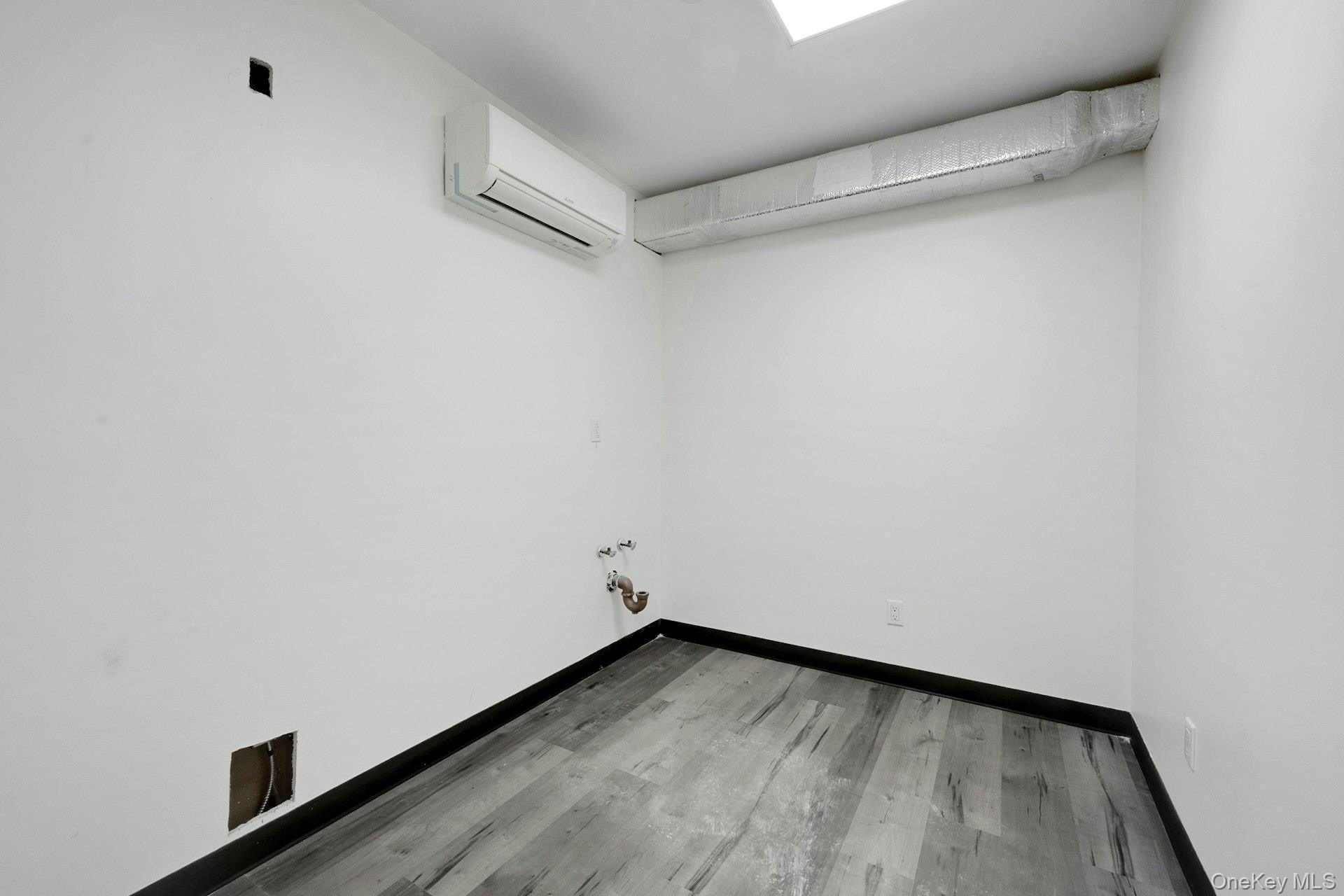 Single Family 172nd  Bronx, NY 10472, MLS-927639-7