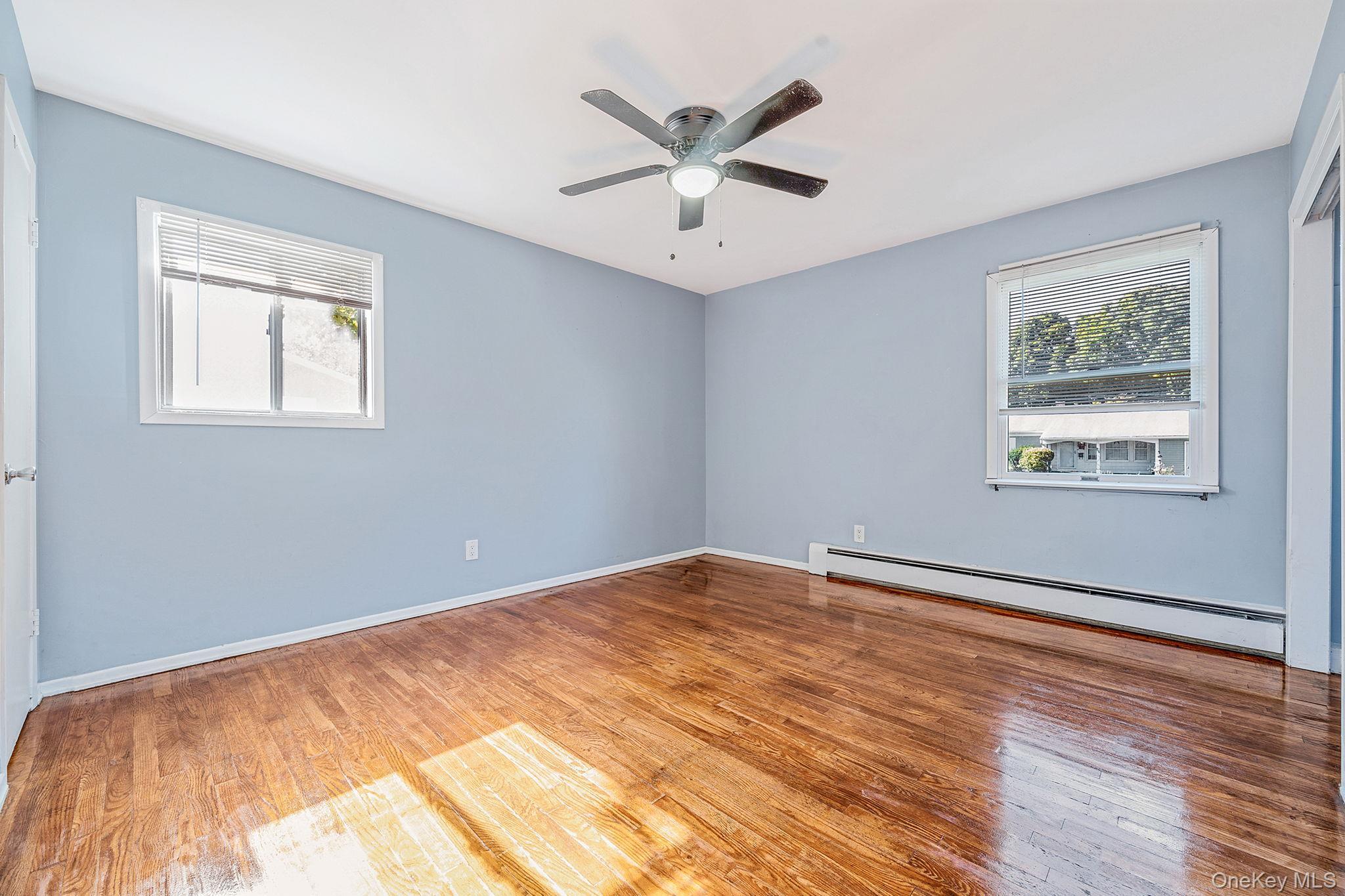 Single Family Clifton Suffolk County, NY 11776, MLS-927645-14