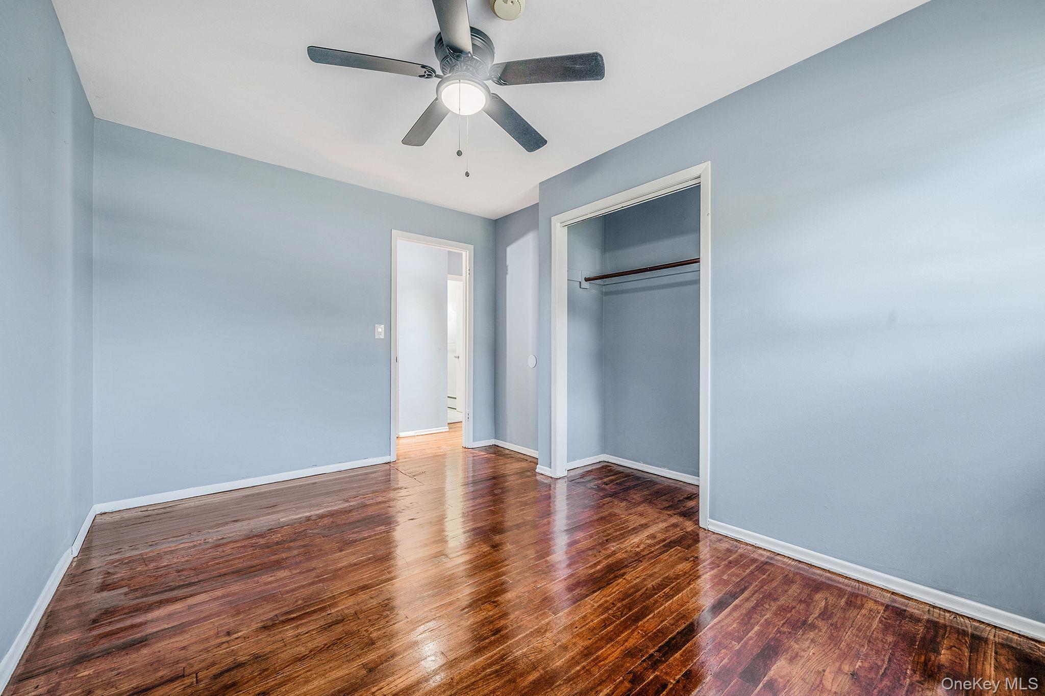 Single Family Clifton Suffolk County, NY 11776, MLS-927645-16